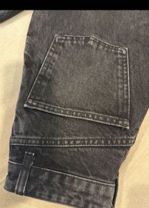 Distressed Wide Leg Jeans