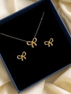 Cute Bow Necklace & Earring Set