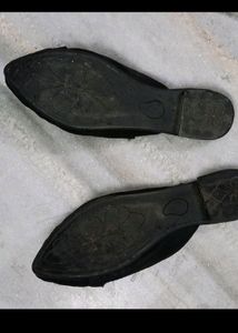 Pleated Mules (black) - Flats