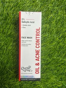 Chemist at Play Face Wash