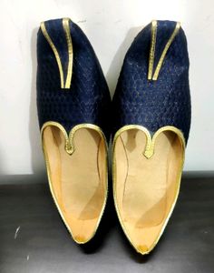 Navy &amp; Gold Traditional Men's Shoes✨