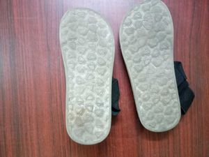 walkaroo Sandals for men