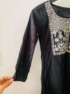 Black Embroidered Kurta