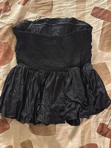 Chic Black Strapless top