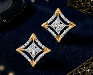 Exquisite Diamond & Gold Stud Earrings