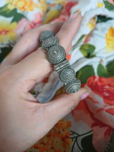 Brass Silverlookalike openable Bangle