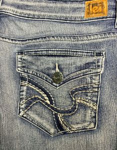 ✨ Y2K Low-Rise Flared Jeans by LEI ✨