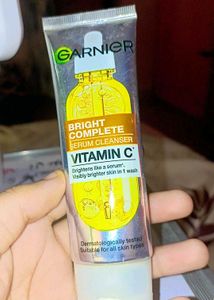 Garnier Bright Complete Serum Cleanser