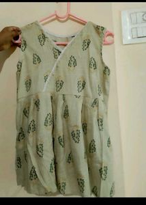 Lightweight Printed Sleeveless Kurta