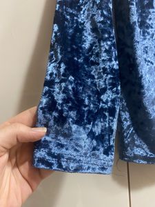 Women’s Blue Velvet Top