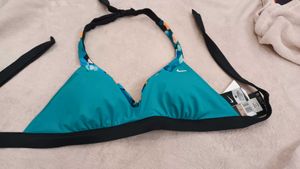 Nike Reversible Bra..size 12