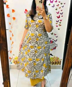Chic Floral Print Kurti with Pants