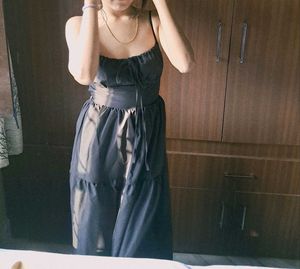 Elegant Black Backless Maxi Dress