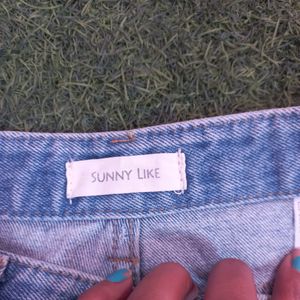 DENIM SHORTS