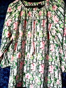 Tops For Jeans (Floral Top XL)