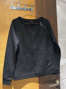 Black Textured Sweatshirt