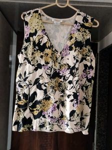 Floral Print V-Neck Sleeveless Top