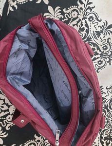 Brand New Waterproof Ladies Shoulder Travelbag