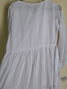 Elegant White Lace Trim Kurta