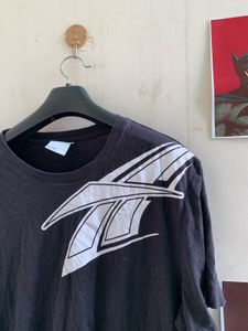 Reebok Black Graphic T-Shirt