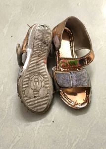 Stylish Rose Gold Sandals for Little Girls