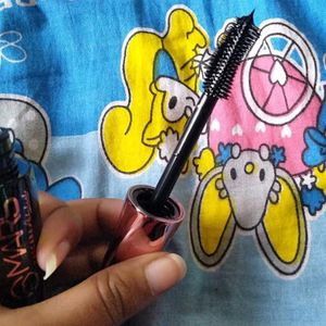 Mars Mascara for Voluminous Lashes