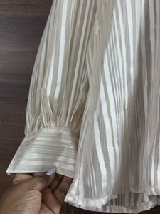 Beautiful Sheer Top!