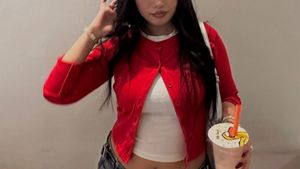 Red round neck cardigan