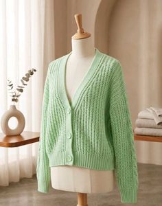 Chic Mint Green Knit Cardigan