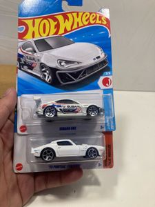 Hot Wheels '73 Pontiac Firebird & Subaru BRZ