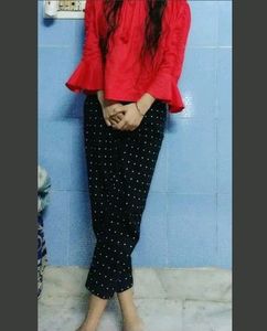 Branded Cropped Pant..