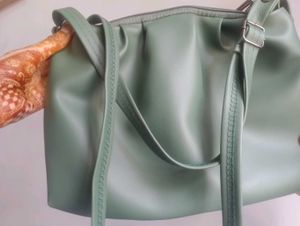 Color Block Shoulder Bag with Chain