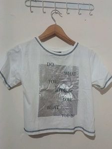 Graphic Print Cropped T-Shirt