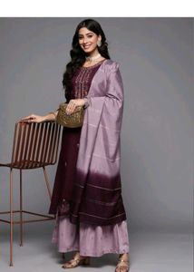 Elegant Ethnic Kurta Set with Dupatta