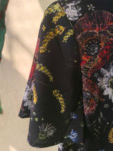 Floral Print Tie-Waist Top