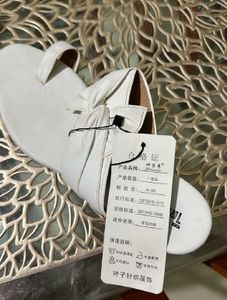 Stylish White Toe-Ring heeled Sandal
