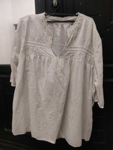 White Cotton Kurta with Intricate Embroidery