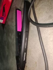 Philips Hair Straightener With Ceramic Coating
