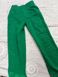 Chic Green High-Waisted Trousers