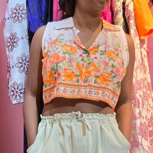 Floral Sleeveless Collared Crop Top