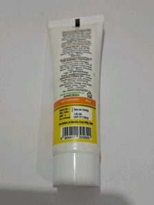 Mamaearth Vitamin C Daily Glow Sunscreen