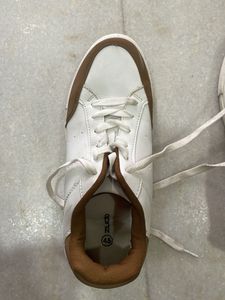 Men's White &amp; Brown Casual Sneakers
