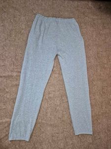Gray sweatpants ☆•~