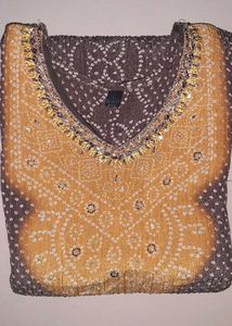 bandhni suit