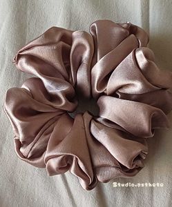 Rose Gold Satin Scrunchies🌸