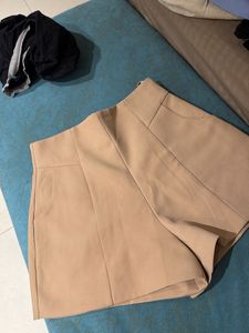 Stylish Beige High-Waisted Shorts