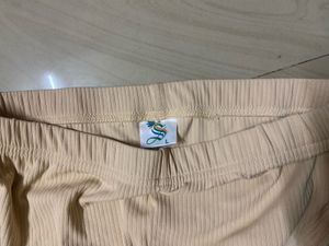 Flared Beige Pants . size - L
