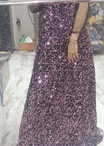 Brand new party wear gown💜