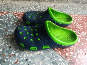 Aqualite Clogs – Navy Blue &amp; Green |