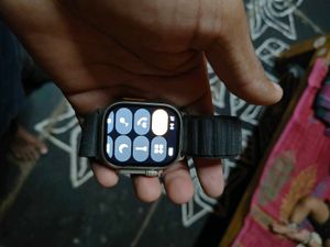 ULTRA3 Smartwatch - 7 in 1 Strap